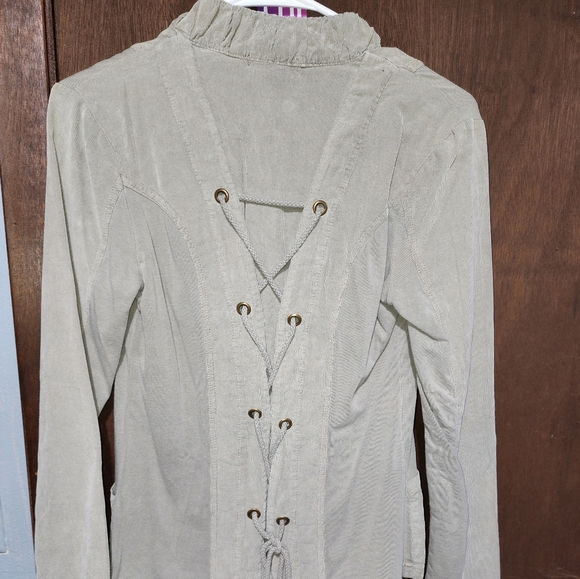 Wearables Jacket - Picture 2 of 4